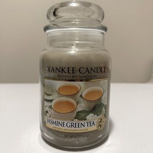 Large Yankee Candle Green tea scent. Brand new